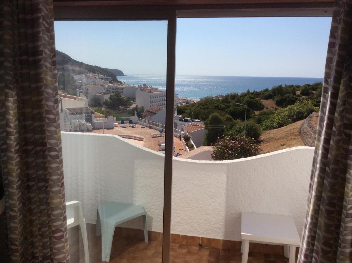 Apartamentos Salema Praia Club Esterno foto