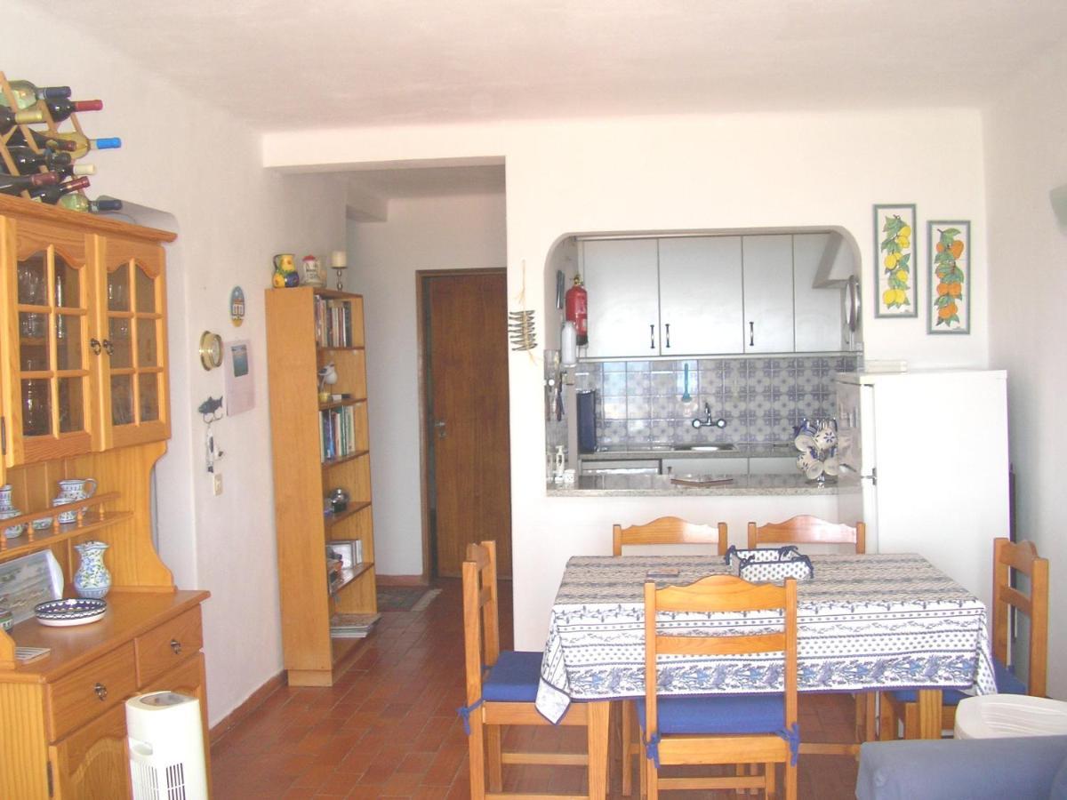 Apartamentos Salema Praia Club Esterno foto