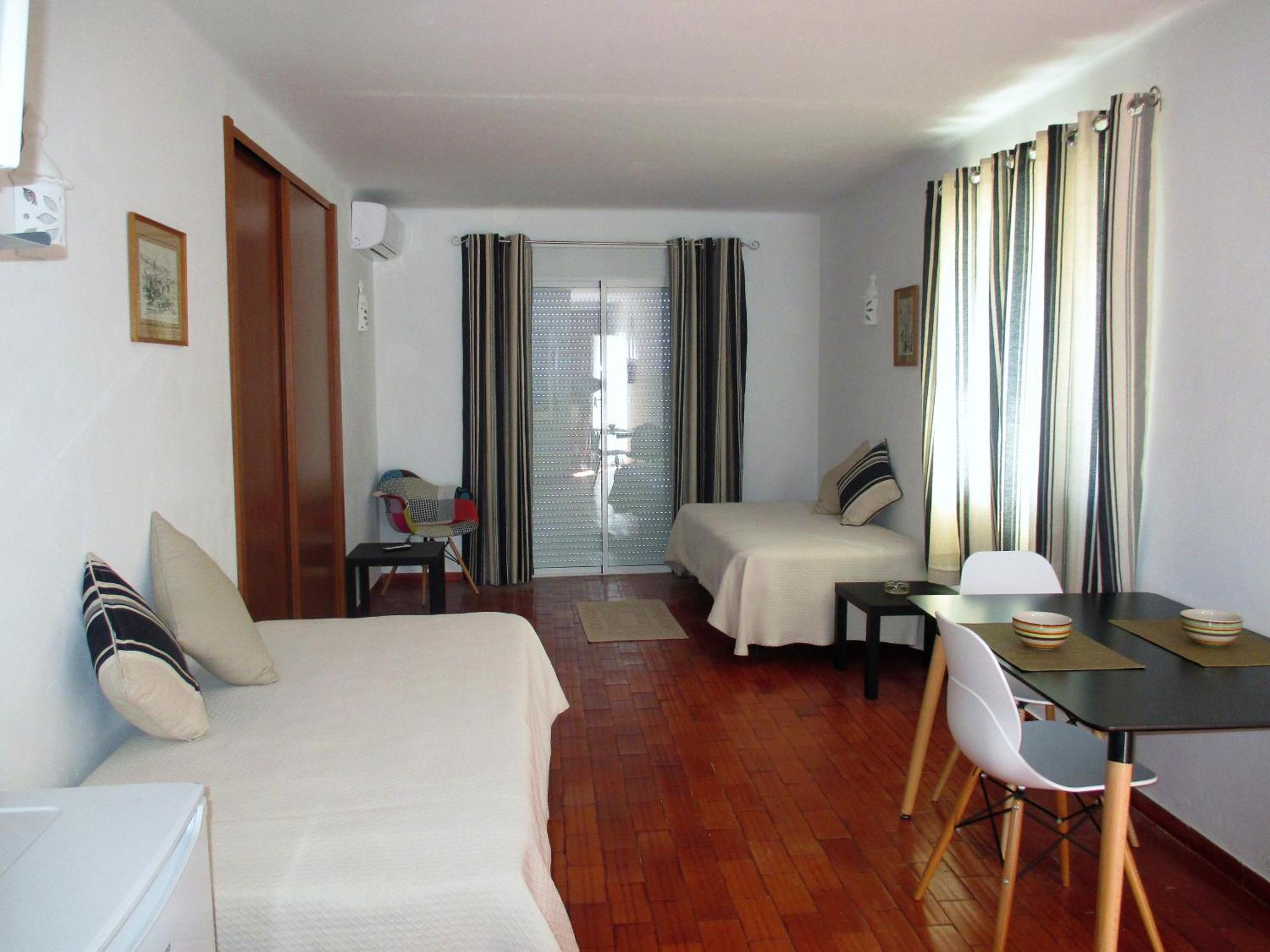 Apartamentos Salema Praia Club Esterno foto