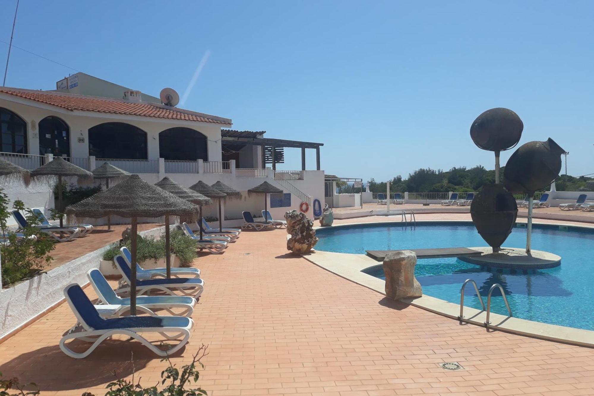 Apartamentos Salema Praia Club Esterno foto