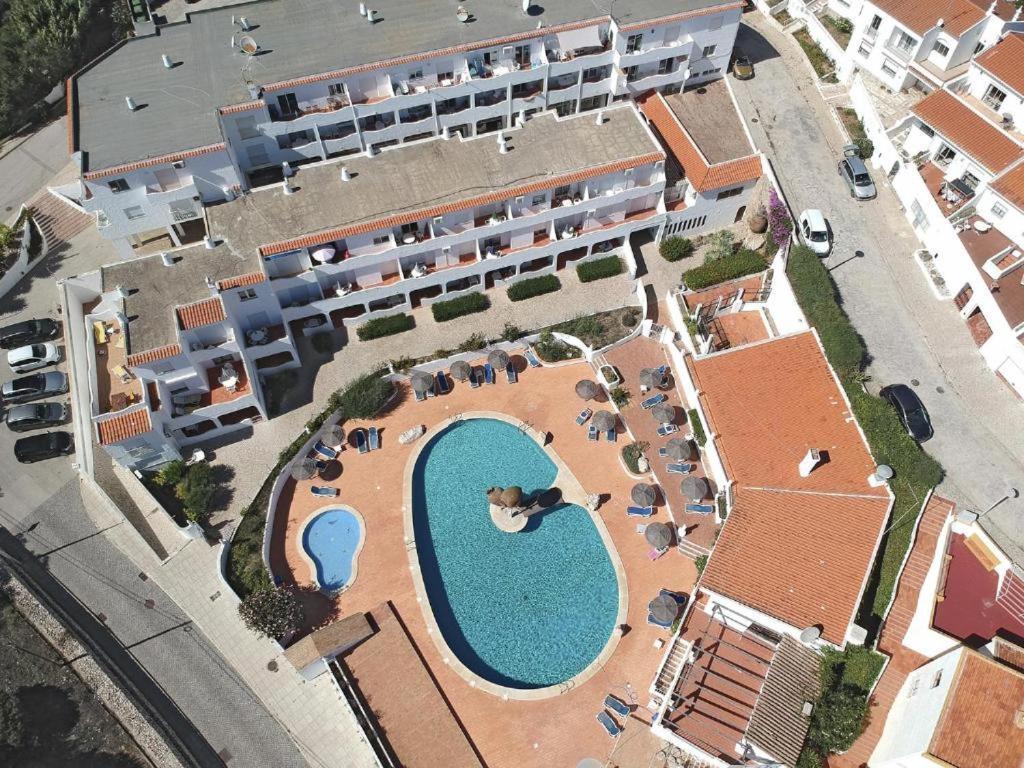 Apartamentos Salema Praia Club Esterno foto
