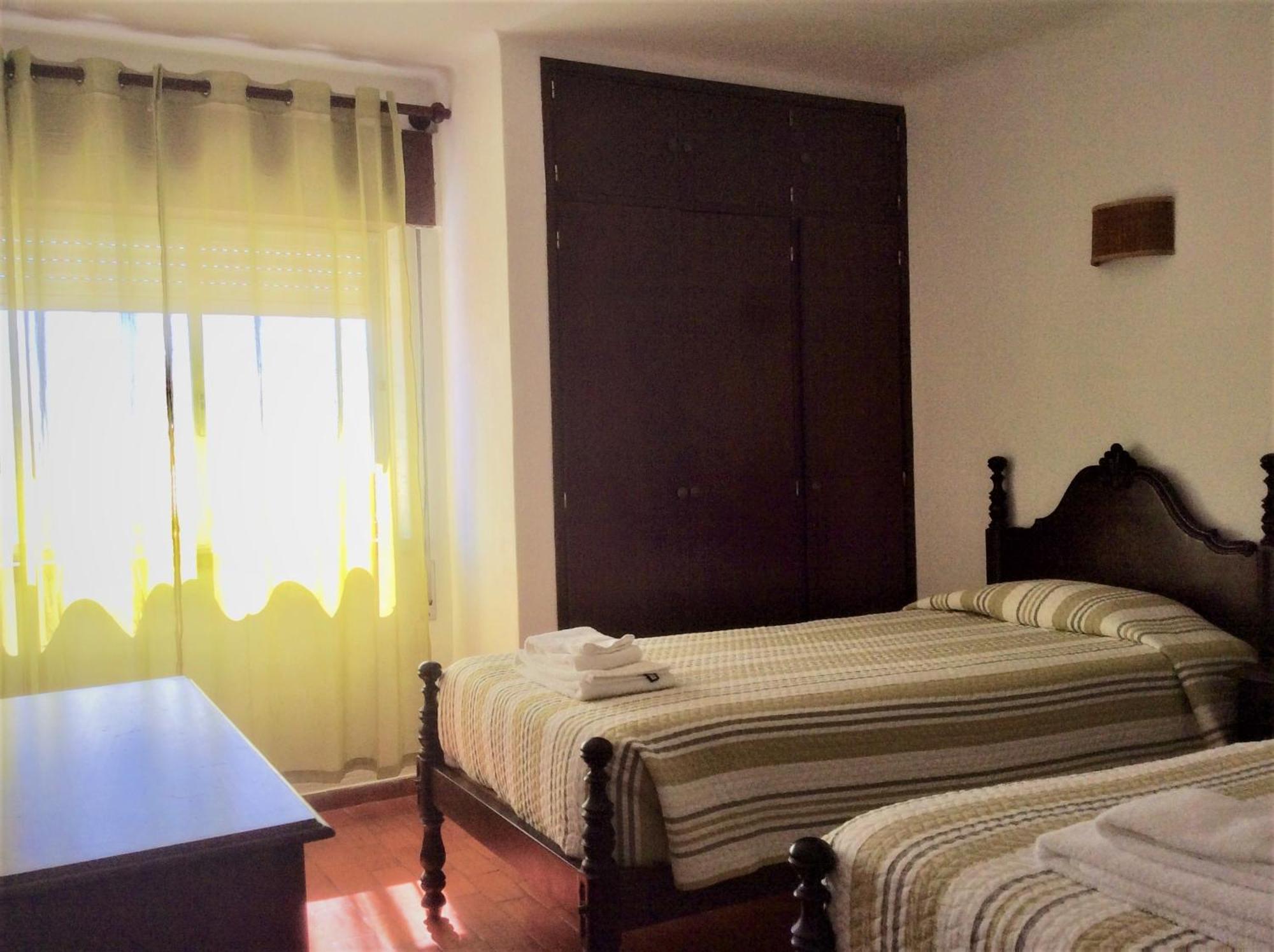 Apartamentos Salema Praia Club Esterno foto