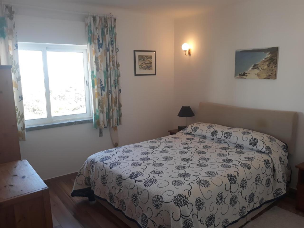 Apartamentos Salema Praia Club Esterno foto