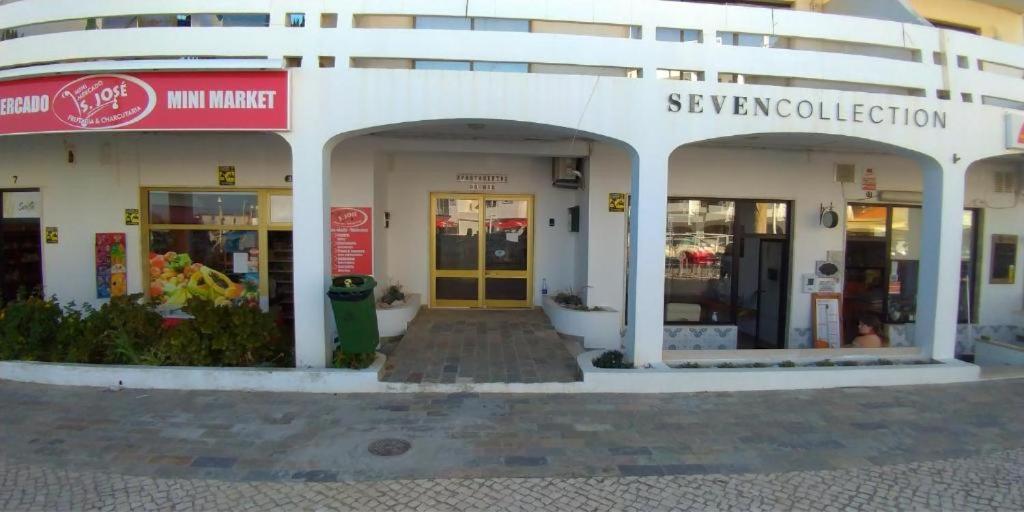 Apartamentos Salema Praia Club Esterno foto
