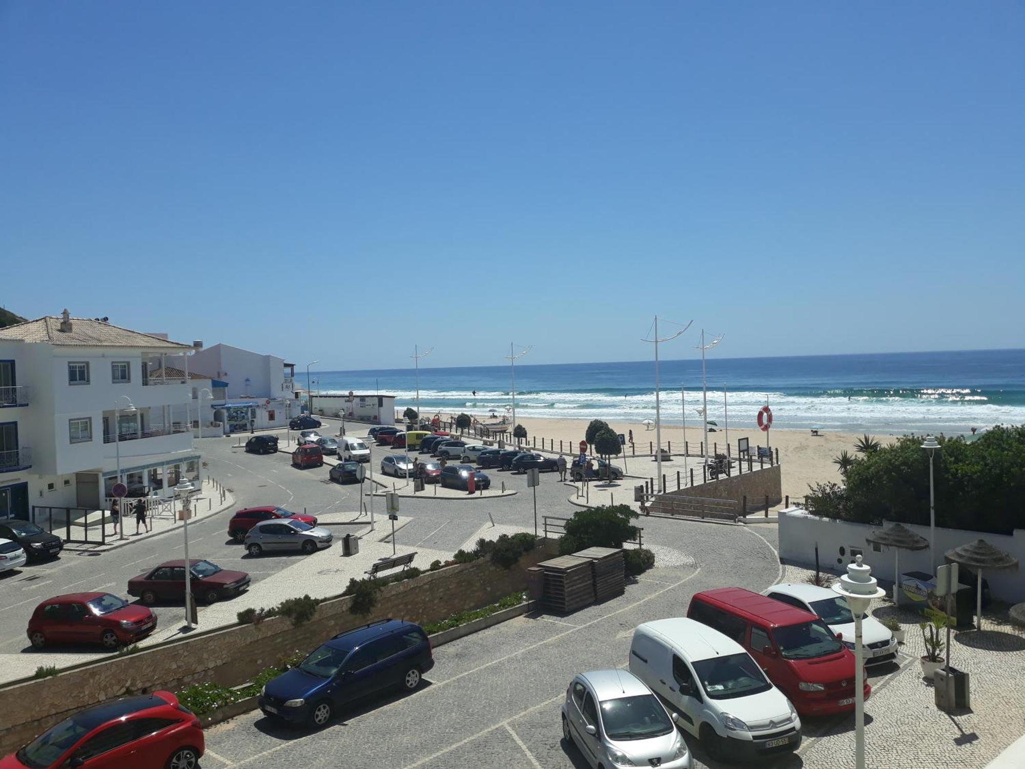 Apartamentos Salema Praia Club Esterno foto
