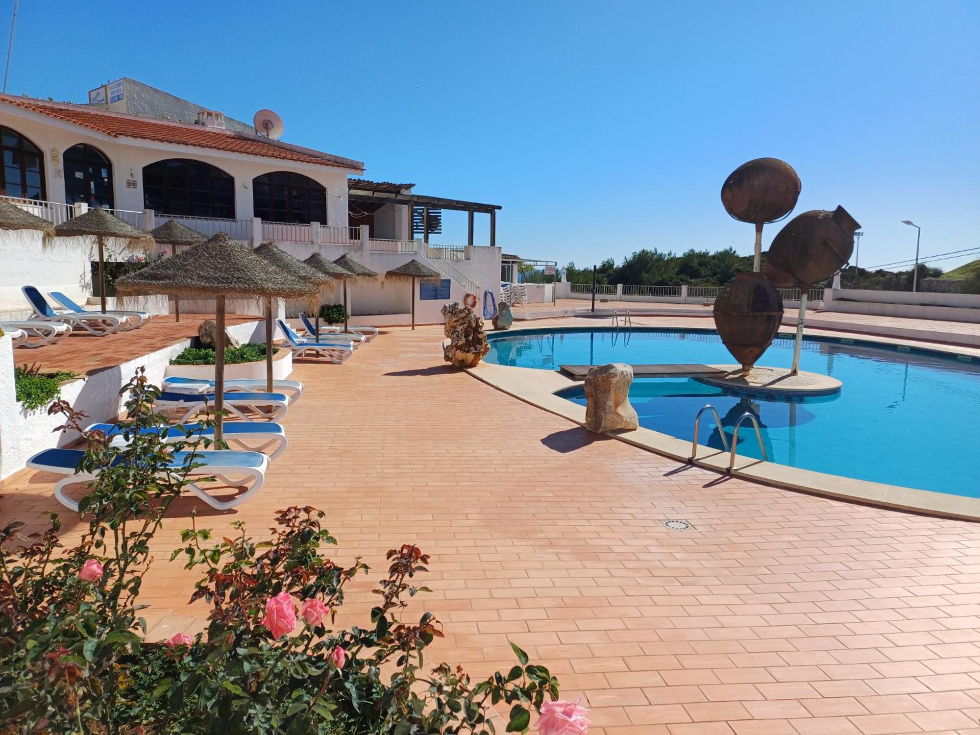 Apartamentos Salema Praia Club Esterno foto