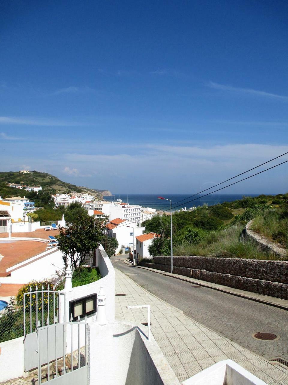 Apartamentos Salema Praia Club Esterno foto